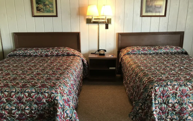 Colonial Hotel-Motel