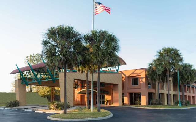 Hampton Inn Brooksville Dade