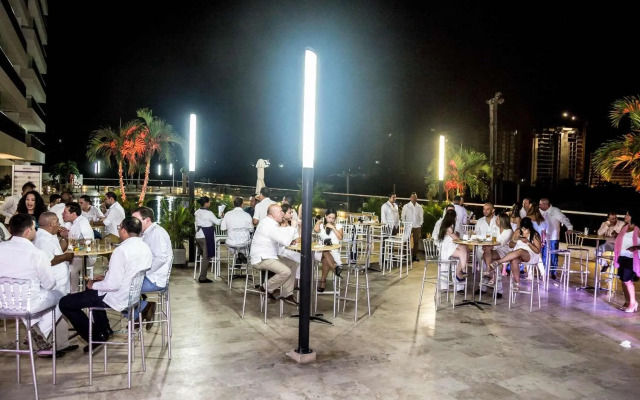 Mercure Santa Marta Emile