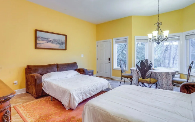 Scenic Studio w/ Dock Access in Fayetteville!