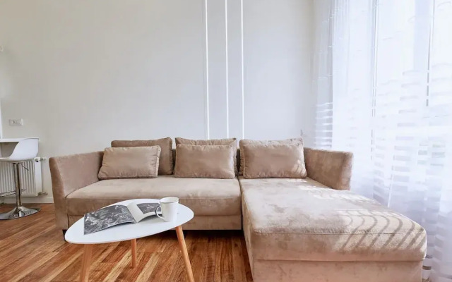 Апартаменты Flatsis, ул. Дудинская, 1а