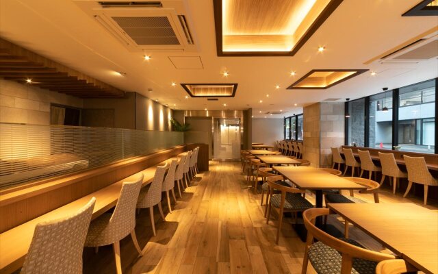 Garner Osaka Honmachi Station by IHG