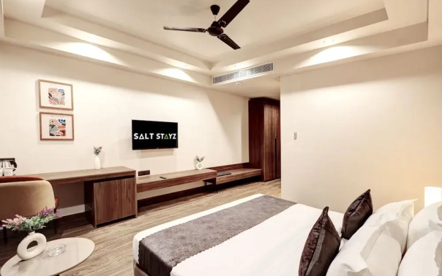 Saltstayz Premier – Golf Course Road & Sector 42