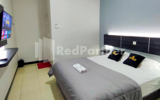 SPOT ON 2815 Hotel Damai