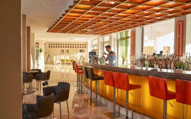 Lindos Bay Suites