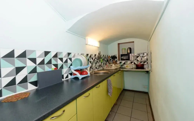 Hostel Parizh