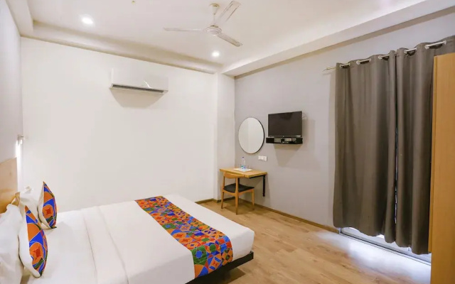 FabHotel Roseman