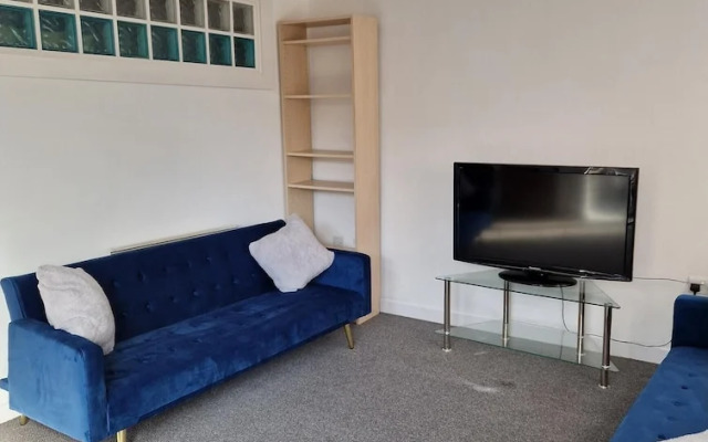 Remarkable 2-bed Apartment in Central Liverpool