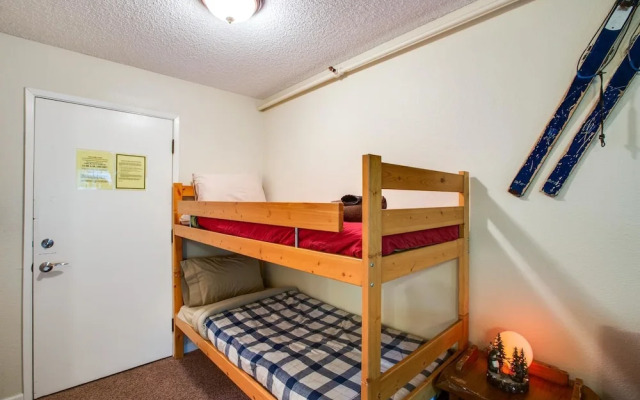 36sll - Convenient - Inexpensive - Kitchenette - Sleeps 6 1 Bedroom Condo