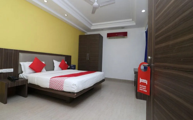 Oyo 36250 Kalinka Empire