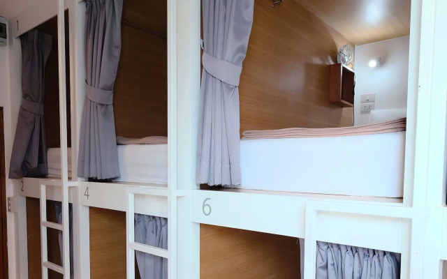 Wayha Hostel Don Mueang Airport