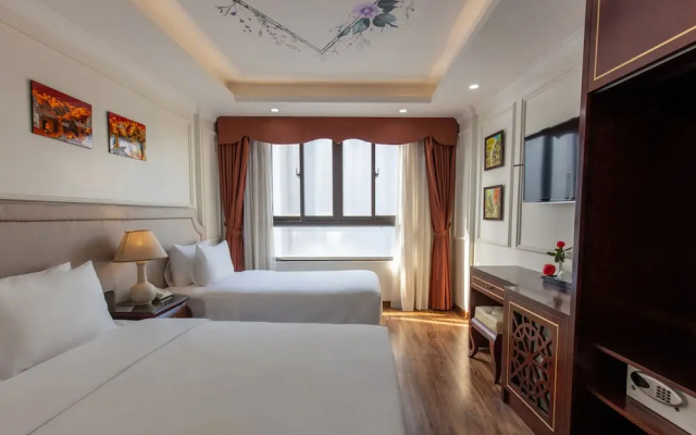 Golden Legend Palace Hotel