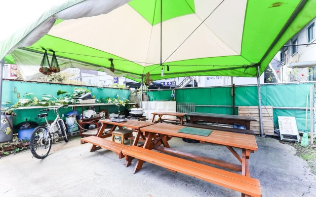 Boryeong Hayan Motel