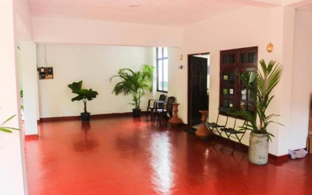 Yoho Travellers Residence