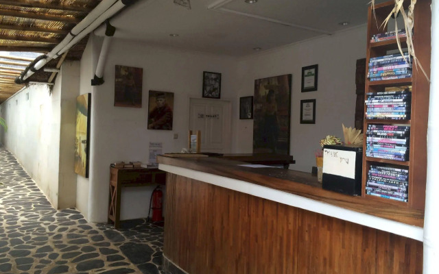 Scallywags Mango Motel