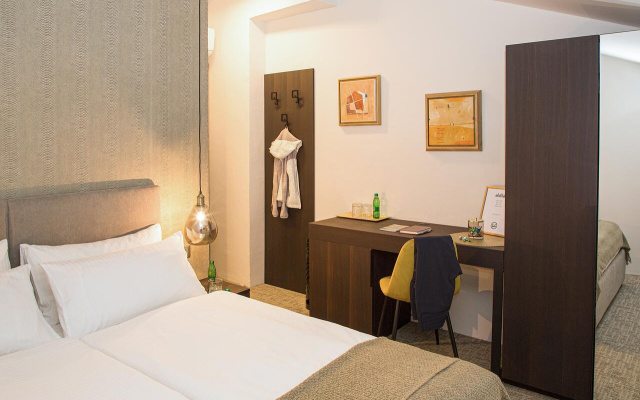 Aldilà Rooms Apartment  Vacation House