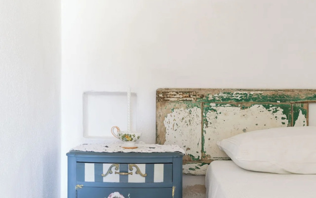 Trullo Mandorlo by Wonderful Italy