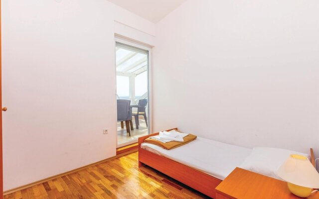 Amazing Home in Dramalj With Wifi and 3 Bedrooms