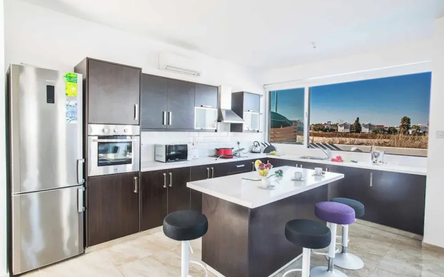 Protaras Pearl Pe16