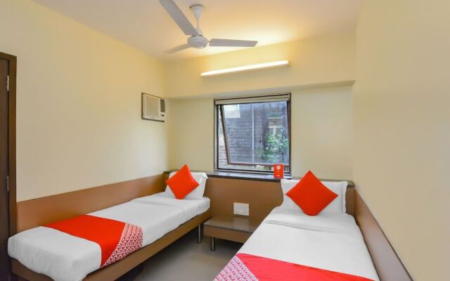 OYO 18803 Smart Inn