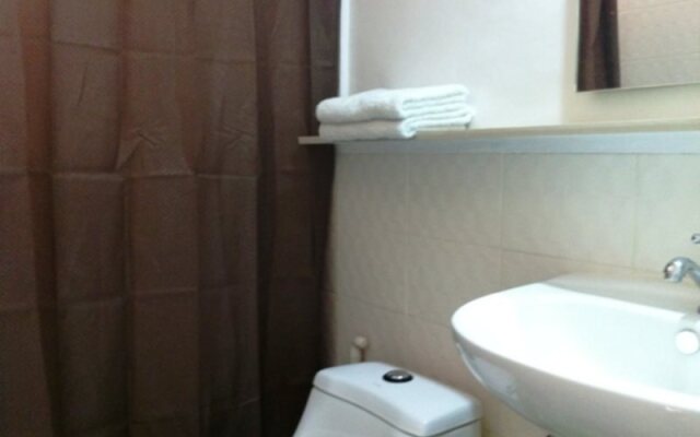 Myra's Family Inn