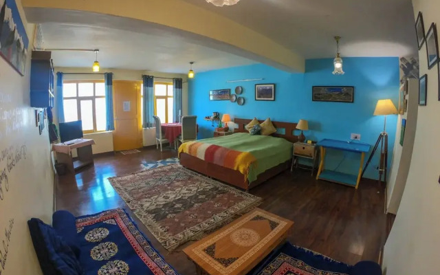 Hotel Deyzor