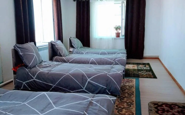Tashtanbay Ata Guest House