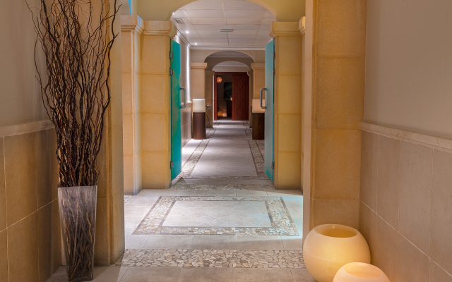 SH Villa Gadea Hotel