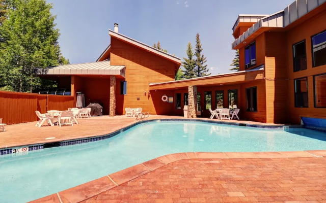 195 Summerwood 3 Bedroom Home by RedAwning