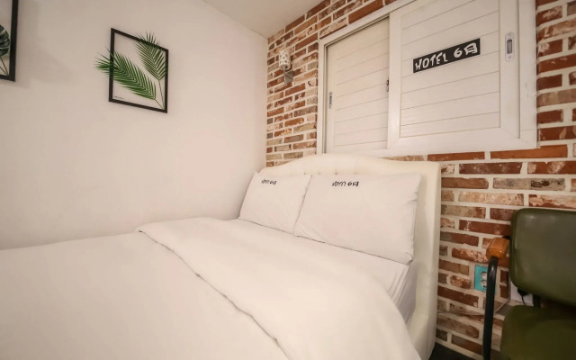 Cheonho Hotel August