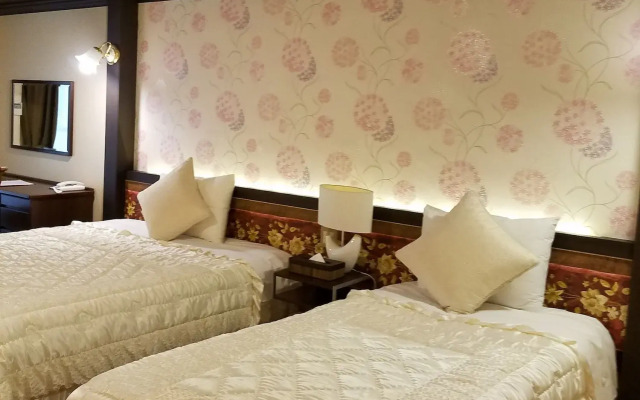 Yufuin Bessou Shikisai Hotel