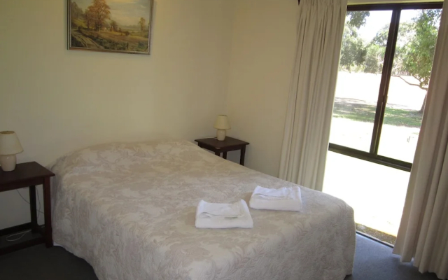 Marri Lodge & Cottages