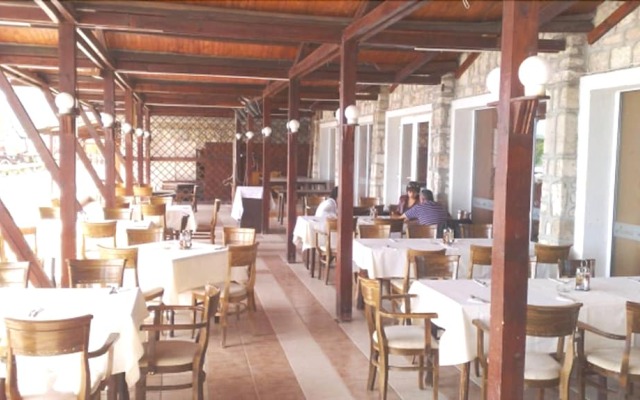 Lotos Hotel