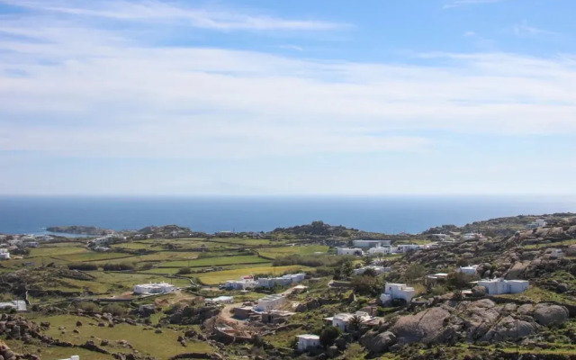 Sea & Stone Residence