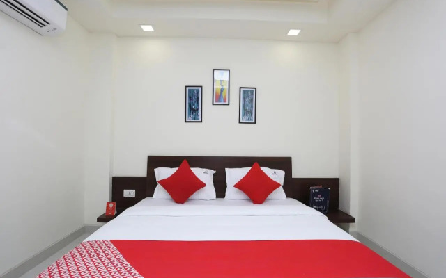 OYO 24707 Comfort Inn by OYO Rooms