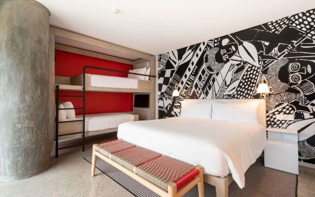 Radisson Red Cape Town