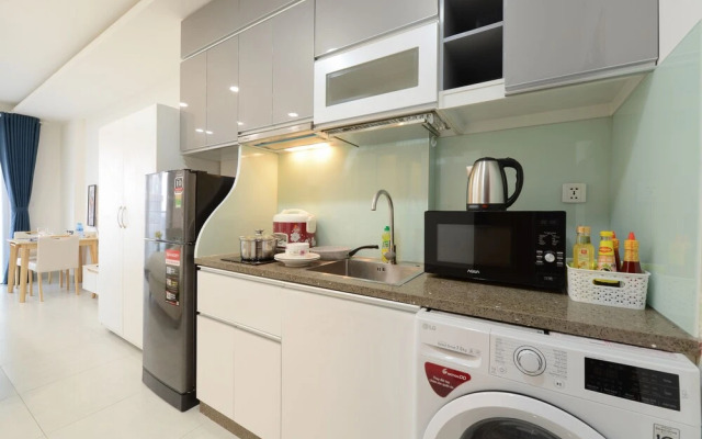 Jennifer House - Millenium Apartment