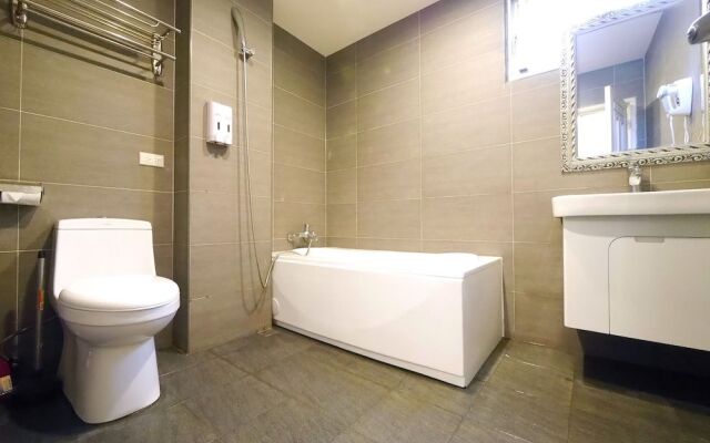 Feng Chia Secret Garden