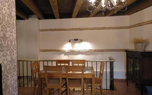 Apartamentos La Casa Del Grial