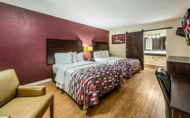 Red Roof Inn & Suites Wapakoneta