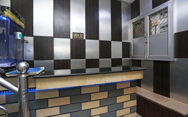 Oyo 23428 Royal Regency