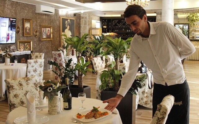 Hotel Opera Jaz