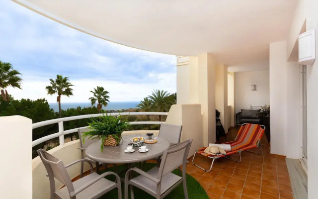 Calahonda Elegance With Pool And Sea View