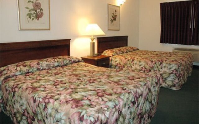 Zellar's Village Inn