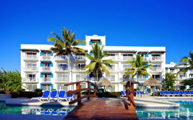 Playa Blanca Beach Resort - All Inclusive