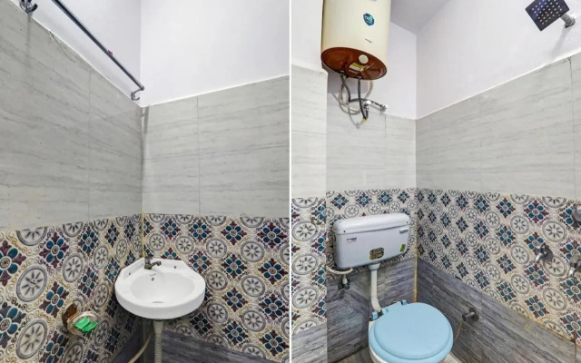 OYO Flagship 80648 Hotel Aastha