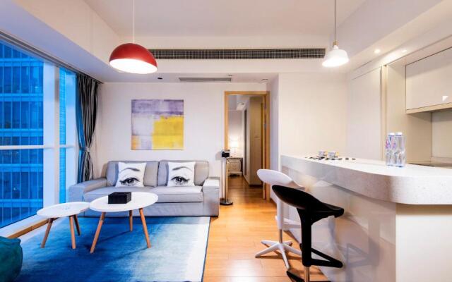 S6 Service Apartment（Chengdu Chunxi Road Taikoo Li Branch）