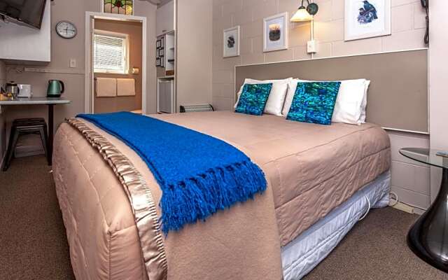 Brookby Motel