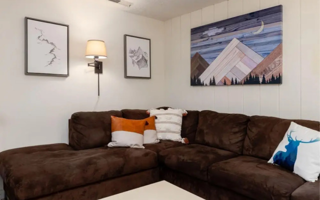 Wintergreen Retreat Jacuzzi Sauna dog Friendly