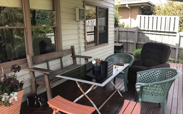 Port Campbell Guesthouse & Flash Packers